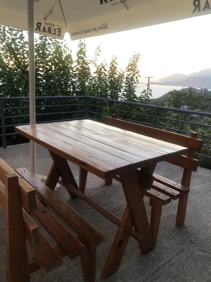 Simona'S House Apartment Lukovë Екстериор снимка