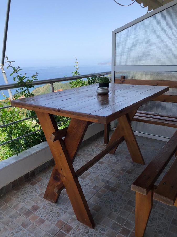 Simona'S House Apartment Lukovë Екстериор снимка