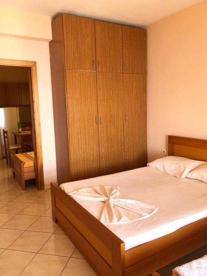Simona'S House Apartment Lukovë Екстериор снимка